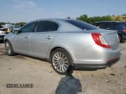 ✅ 2013 Lincoln MKS • VIN: 1LNHL9EK3DG618754 • Лот: 67368535. Опубликован ранее на Copart с пробегом 65 807 миль. Бесплатный доступ к архиву аукционных продаж из США и подробный отчёт об истории автомобиля на DreamBid. Изображение 2.