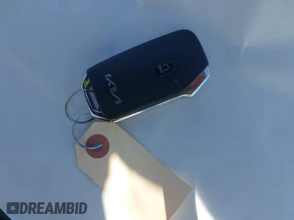 ✅ 2023 Kia Forte GT-Line • VIN: 3KPF54AD9PE575980 • Lot: 42728369. Wystawiony na IAAI z przebiegiem 28 294 mil. Bezpłatny archiwum sprzedaży aukcyjnych z USA i szczegółowy raport historii pojazdu na DreamBid. Zdjęcie 11.