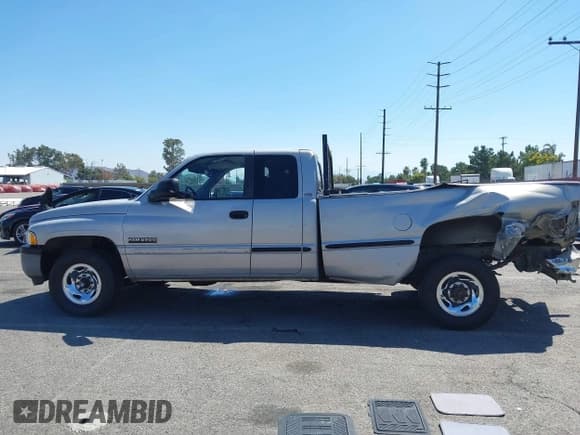 ✅ 1999 Dodge 2500 • VIN: 1B7KC2365XJ619595 • Лот: 43165514. Опубликован ранее на IAAI с пробегом 417 231 миль. Бесплатный доступ к архиву аукционных продаж из США и подробный отчёт об истории автомобиля на DreamBid. Изображение 15.