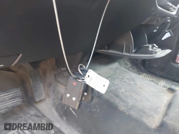 ✅ 2018 Chevrolet Silverado 2500HD Work Truck • VIN: 1GC1CUEG5JF211573 • Лот: 43252193. Опубликован ранее на IAAI с пробегом 220 060 миль. Бесплатный доступ к архиву аукционных продаж из США и подробный отчёт об истории автомобиля на DreamBid. Изображение 11.