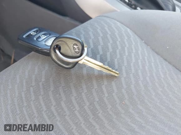 ✅ 2015 Hyundai Elantra Limited • VIN: KMHDH4AE0FU355436 • Lot: 42703525. Listed on IAAI with 67,076 mi. Free auction sales archive from the USA and detailed vehicle history report at DreamBid. Image 11.