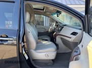 ✅ 2013 Toyota Sienna XLE • VIN: 5TDDK3DC3DS052713 • Lot: 41451844. Listed on IAAI with 284,884 mi. Free auction sales archive from the USA and detailed vehicle history report at DreamBid. Image 5.