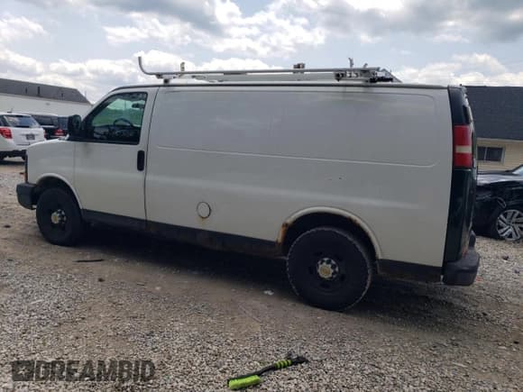 ✅ 2008 Chevrolet Express Cargo • VIN: 1GCGG25C181222190 • Lot: 60042645. Listed on Copart with 252,090 mi. Free auction sales archive from the USA and detailed vehicle history report at DreamBid. Image 2.
