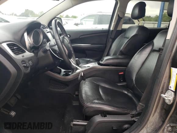 2015 Dodge Journey R/T z VIN 3C4PDCEG5FT728418, wystawiony jako Copart lot #81769575 z przebiegiem 192 919 mil mil oraz Szkoda całkowita • Salvage title. Historia ofert i sprzedaży dostępna na DreamBid. Obrazek 7.