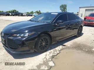 ✅ 2020 Toyota Avalon Hybrid XSE • VIN: 4T1E21FB4LU019111 • Lot: 63976275. Wystawiony na Copart z przebiegiem 95 560 mil. Bezpłatny archiwum sprzedaży aukcyjnych z USA i szczegółowy raport historii pojazdu na DreamBid. Zdjęcie 1.