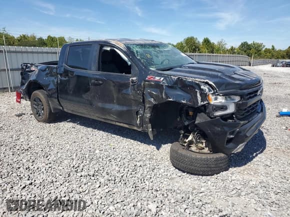 ✅ 2024 Chevrolet Silverado 1500 LT Trail Boss • VIN: 3GCUDFEL3RG393481 • Lot: 70498805. Wystawiony na Copart z przebiegiem 7 384 mil. Bezpłatny archiwum sprzedaży aukcyjnych z USA i szczegółowy raport historii pojazdu na DreamBid. Zdjęcie 4.