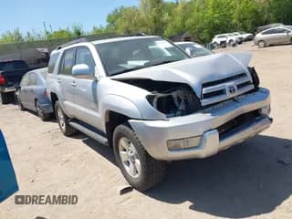 ✅ 2005 Toyota 4Runner Limited • VIN: JTEBU17RX50068171 • Lot: 42238561. Wystawiony na IAAI z przebiegiem 222 109 mil. Bezpłatny archiwum sprzedaży aukcyjnych z USA i szczegółowy raport historii pojazdu na DreamBid. Zdjęcie 1.