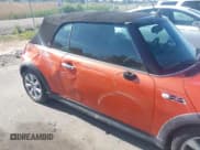 ✅ 2005 MINI Convertible S • VIN: WMWRH33525TF83816 • Лот: 42359592. Опубликован ранее на IAAI с пробегом 137 013 миль. Бесплатный доступ к архиву аукционных продаж из США и подробный отчёт об истории автомобиля на DreamBid. Изображение 6.