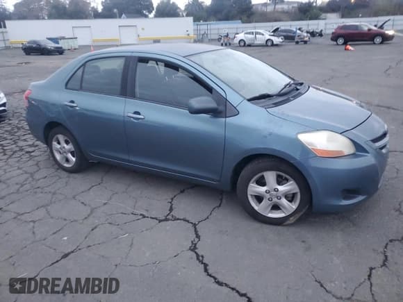 ✅ 2008 Toyota Yaris • VIN: JTDBT923381231072 • Lot: 93351125. Wystawiony na Copart z przebiegiem 335 031 mil. Bezpłatny archiwum sprzedaży aukcyjnych z USA i szczegółowy raport historii pojazdu na DreamBid. Zdjęcie 4.