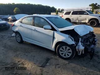 ✅ 2016 Hyundai Accent SE • VIN: KMHCT4AE0GU015375 • Lot: 67657964. Wystawiony na Copart z przebiegiem 82 699 mil. Bezpłatny archiwum sprzedaży aukcyjnych z USA i szczegółowy raport historii pojazdu na DreamBid. Zdjęcie 4.