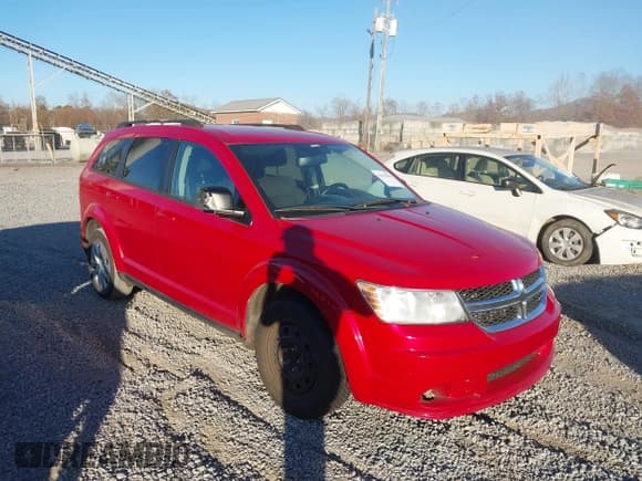 ✅ 2017 Dodge Journey SE • VIN: 3C4PDCAB2HT683936 • Lot: 43631596. Listed on IAAI with 119,798 mi. Free auction sales archive from the USA and detailed vehicle history report at DreamBid. Image 1.