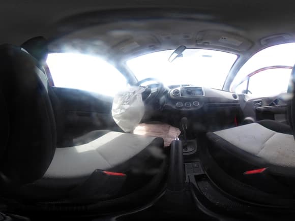 ✅ 2012 Toyota Yaris L • VIN: JTDJTUD38CD513761 • Lot: 42468907. Wystawiony na IAAI z przebiegiem 78 169 mil. Bezpłatny archiwum sprzedaży aukcyjnych z USA i szczegółowy raport historii pojazdu na DreamBid. Zdjęcie 18.