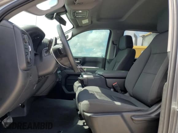 ✅ 2022 Chevrolet Silverado 1500 Custom • VIN: 3GCPYBEK9NG150768 • Lot: 61643675. Wystawiony na Copart z przebiegiem 37 574 mil. Bezpłatny archiwum sprzedaży aukcyjnych z USA i szczegółowy raport historii pojazdu na DreamBid. Zdjęcie 7.