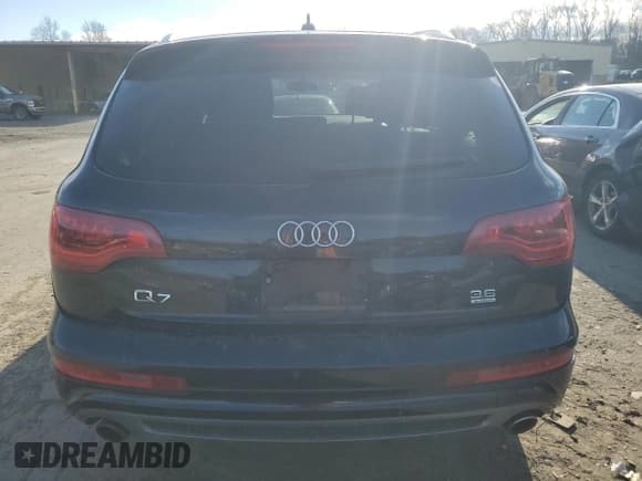 ✅ 2010 Audi Q7 • VIN: WA1WYAFE5AD008076 • Lot: 87142314. Listed on Copart with 194,569 mi. Free auction sales archive from the USA and detailed vehicle history report at DreamBid. Image 6.