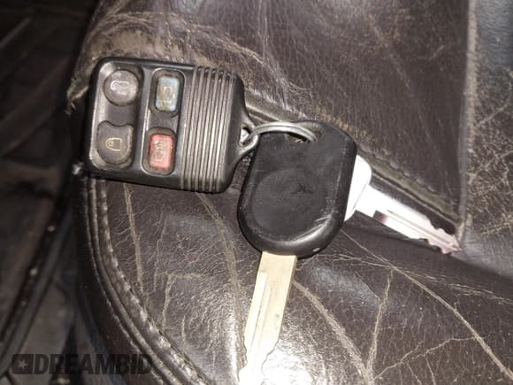 ✅ 2007 Ford Mustang Deluxe • VIN: 1ZVFT80N275370601 • Lot: 43842084. Listed on IAAI with 164,952 mi. Free auction sales archive from the USA and detailed vehicle history report at DreamBid. Image 11.