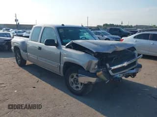 ✅ 2004 Chevrolet Silverado 1500 LS • VIN: 1GCEC19T34Z210951 • Лот: 43048306. Опубликован ранее на IAAI с пробегом 352 184 миль. Бесплатный доступ к архиву аукционных продаж из США и подробный отчёт об истории автомобиля на DreamBid. Изображение 1.