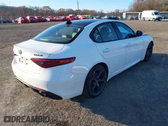 ✅ 2018 Alfa Romeo Giulia Ti Sport • VIN: ZARFAEENXJ7597360 • Lot: 43680713. Listed on IAAI with 104,051 mi. Free auction sales archive from the USA and detailed vehicle history report at DreamBid. Image 4.