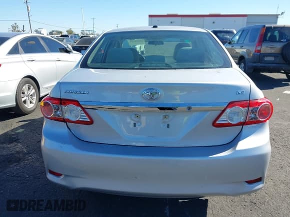 ✅ 2013 Toyota Corolla L • VIN: 5YFBU4EE3DP219670 • Лот: 43486932. Опубликован ранее на IAAI с пробегом 73 190 миль. Бесплатный доступ к архиву аукционных продаж из США и подробный отчёт об истории автомобиля на DreamBid. Изображение 16.