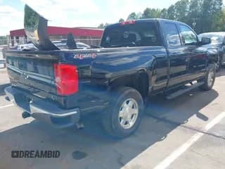 ✅ 2017 Chevrolet Silverado 1500 LT • VIN: 1GCVKREC8HZ224356 • Лот: 43058181. Опубликован ранее на IAAI с пробегом 166 378 миль. Бесплатный доступ к архиву аукционных продаж из США и подробный отчёт об истории автомобиля на DreamBid. Изображение 4.