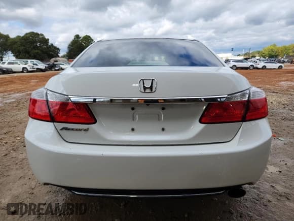 ✅ 2013 Honda Accord EX • VIN: 1HGCR2F78DA271215 • Lot: 90339355. Listed on Copart with 180,678 mi. Free auction sales archive from the USA and detailed vehicle history report at DreamBid. Image 6.