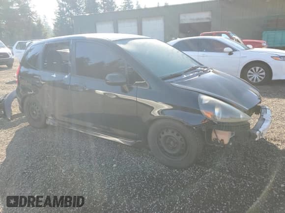 ✅ 2007 Honda Fit Sport • VIN: JHMGD38687S001486 • Лот: 85784675. Опубликован ранее на Copart с пробегом 240 213 миль. Бесплатный доступ к архиву аукционных продаж из США и подробный отчёт об истории автомобиля на DreamBid. Изображение 4.