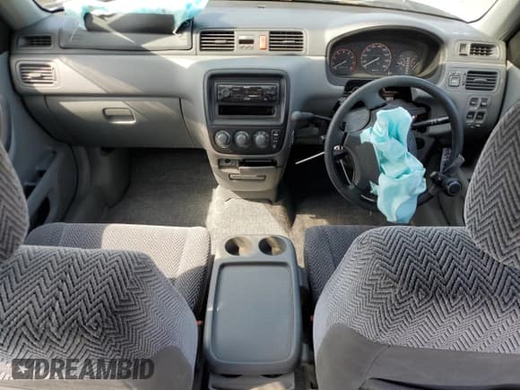 ✅ 1996 Honda CR-V • VIN: RD11041761 • Lot: 54451225. Wystawiony na Copart z przebiegiem 97 344 mil. Bezpłatny archiwum sprzedaży aukcyjnych z USA i szczegółowy raport historii pojazdu na DreamBid. Zdjęcie 8.