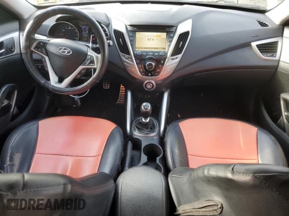 ✅ 2012 Hyundai Veloster w/Red Int • VIN: KMHTC6AD1CU023062 • Lot: 80237414. Wystawiony na Copart z przebiegiem 125 771 mil. Bezpłatny archiwum sprzedaży aukcyjnych z USA i szczegółowy raport historii pojazdu na DreamBid. Zdjęcie 8.