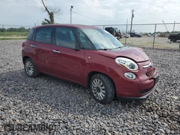 ✅ 2017 FIAT 500L Pop • VIN: ZFBCFAAH1HZ039227 • Lot: 66848005. Listed on Copart with 116,479 mi. Free auction sales archive from the USA and detailed vehicle history report at DreamBid. Image 4.