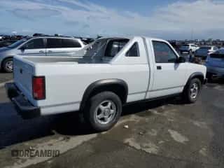 1989 Dodge Dakota z VIN 1B7FL96Y3KS176096, wystawiony jako Copart lot #51339675 z przebiegiem 250 749 mil mil oraz Czysty tytuł • Clean title. Historia ofert i sprzedaży dostępna na DreamBid. Obrazek 3.