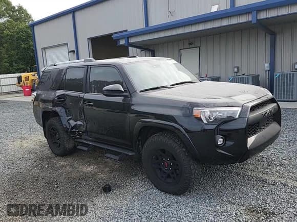 ✅ 2024 Toyota 4Runner SR5 • VIN: JTEMU5JR8R6224767 • Lot: 80702975. Listed on Copart with 18,672 mi. Free auction sales archive from the USA and detailed vehicle history report at DreamBid. Image 14.