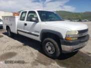 ✅ 2002 Chevrolet Silverado 1500 • VIN: 1GBHC29U22E300208 • Лот: 52234395. Опубликован ранее на Copart с пробегом Не указан. Бесплатный доступ к архиву аукционных продаж из США и подробный отчёт об истории автомобиля на DreamBid. Изображение 4.