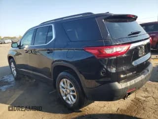✅ 2020 Chevrolet Traverse LT • VIN: 1GNEVHKW2LJ319056 • Lot: 71613674. Wystawiony na Copart z przebiegiem 81 975 mil. Bezpłatny archiwum sprzedaży aukcyjnych z USA i szczegółowy raport historii pojazdu na DreamBid. Zdjęcie 2.