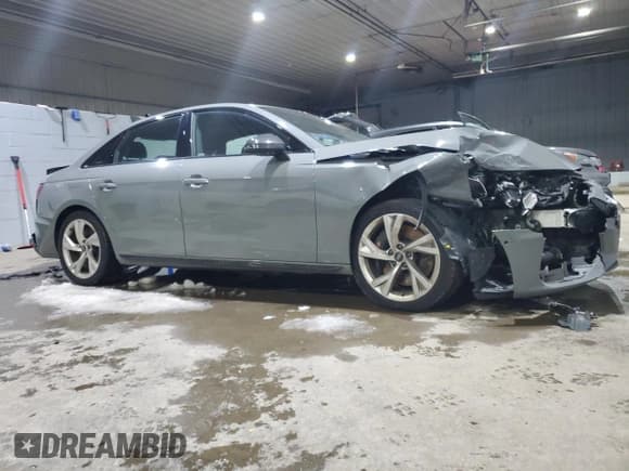 ✅ 2022 Audi S4 Prestige • VIN: WAUC4AF43NA019528 • Lot: 43986005. Wystawiony na Copart z przebiegiem Nie podano. Bezpłatny archiwum sprzedaży aukcyjnych z USA i szczegółowy raport historii pojazdu na DreamBid. Zdjęcie 4.