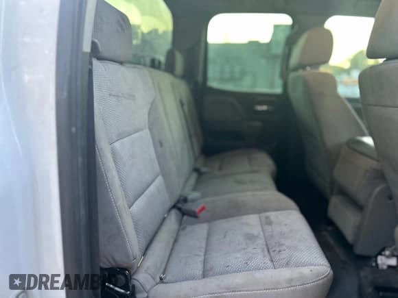 ✅ 2017 Chevrolet Silverado 2500HD • VIN: 1GB2KUEG3HZ201970 • Лот: 72195734. Опубликован ранее на Copart с пробегом 254 058 миль. Бесплатный доступ к архиву аукционных продаж из США и подробный отчёт об истории автомобиля на DreamBid. Изображение 6.