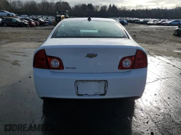 ✅ 2012 Chevrolet Malibu 1LS • VIN: 1G1ZB5E06CF203024 • Lot: 80666304. Listed on Copart with 69,447 mi. Free auction sales archive from the USA and detailed vehicle history report at DreamBid. Image 6.