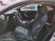 ✅ 2010 Hyundai Genesis Coupe • VIN: KMHHT6KD1AU026657 • Lot: 46077485. Wystawiony na Copart z przebiegiem 101 257 mil. Bezpłatny archiwum sprzedaży aukcyjnych z USA i szczegółowy raport historii pojazdu na DreamBid. Zdjęcie 7.