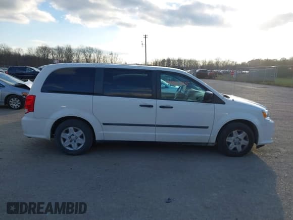 ✅ 2011 Dodge Grand Caravan Cargo • VIN: 2D4RN1AG2BR616370 • Lot: 43732615. Listed on IAAI with 22,800 mi. Free auction sales archive from the USA and detailed vehicle history report at DreamBid. Image 13.