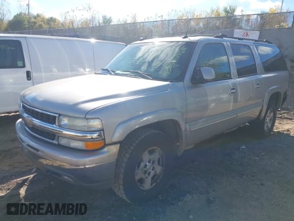 ✅ 2004 Chevrolet Suburban LS • VIN: 3GNFK16Z54G282046 • Лот: 43505465. Опубликован ранее на IAAI с пробегом Не указан. Бесплатный доступ к архиву аукционных продаж из США и подробный отчёт об истории автомобиля на DreamBid. Изображение 16.
