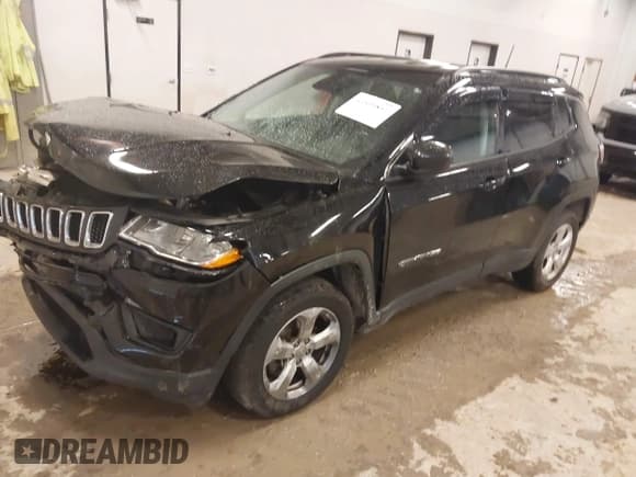 ✅ 2018 Jeep Compass Latitude • VIN: 3C4NJDBB2JT373084 • Lot: 43509851. Listed on IAAI with 98,412 mi. Free auction sales archive from the USA and detailed vehicle history report at DreamBid. Image 17.