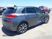 ✅ 2019 Hyundai Elantra • VIN: KMHH35LE6KU109519 • Lot: 42440088. Wystawiony na IAAI z przebiegiem 46 671 mil. Bezpłatny archiwum sprzedaży aukcyjnych z USA i szczegółowy raport historii pojazdu na DreamBid. Zdjęcie 4.