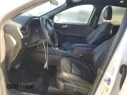 ✅ 2024 Ford Escape ST-Line Select • VIN: 1FMCU9NZ1RUA82593 • Lot: 70689485. Wystawiony na Copart z przebiegiem 12 720 mil. Bezpłatny archiwum sprzedaży aukcyjnych z USA i szczegółowy raport historii pojazdu na DreamBid. Zdjęcie 7.