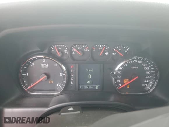 ✅ 2018 Chevrolet Silverado 2500HD Work Truck • VIN: 1GC1KUEG8JF111809 • Лот: 71122155. Опубликован ранее на Copart с пробегом 219 488 миль. Бесплатный доступ к архиву аукционных продаж из США и подробный отчёт об истории автомобиля на DreamBid. Изображение 9.