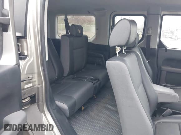 ✅ 2004 Honda Element EX • VIN: 5J6YH18524L003451 • Лот: 43678061. Опубликован ранее на IAAI с пробегом 216 975 миль. Бесплатный доступ к архиву аукционных продаж из США и подробный отчёт об истории автомобиля на DreamBid. Изображение 8.