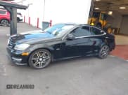 ✅ 2014 Mercedes-Benz C 250 • VIN: WDDGJ4HB3EG300841 • Lot: 41765449. Wystawiony na IAAI z przebiegiem 152 263 mil. Bezpłatny archiwum sprzedaży aukcyjnych z USA i szczegółowy raport historii pojazdu na DreamBid. Zdjęcie 17.