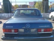 ✅ 1985 Mercedes-Benz 300 • VIN: WDBAB33C5FA226574 • Lot: 43483833. Listed on IAAI with 91,536 mi. Free auction sales archive from the USA and detailed vehicle history report at DreamBid. Image 16.