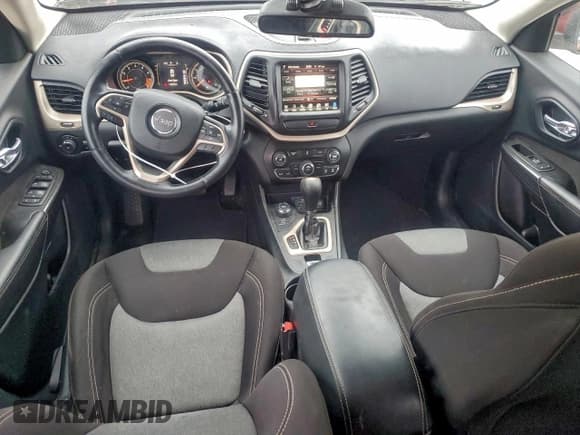 ✅ 2014 Jeep Cherokee Latitude • VIN: 1C4PJMCS0EW269944 • Lot: 93597895. Wystawiony na Copart z przebiegiem 125 467 mil. Bezpłatny archiwum sprzedaży aukcyjnych z USA i szczegółowy raport historii pojazdu na DreamBid. Zdjęcie 8.