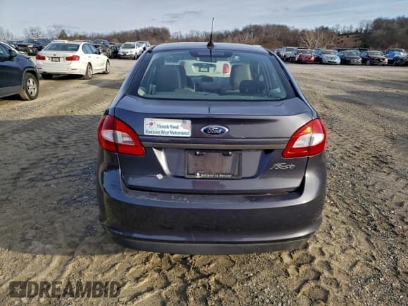 ✅ 2013 Ford Fiesta S • VIN: 3FADP4AJ9DM199117 • Lot: 93997505. Listed on Copart with 81,333 mi. Free auction sales archive from the USA and detailed vehicle history report at DreamBid. Image 6.