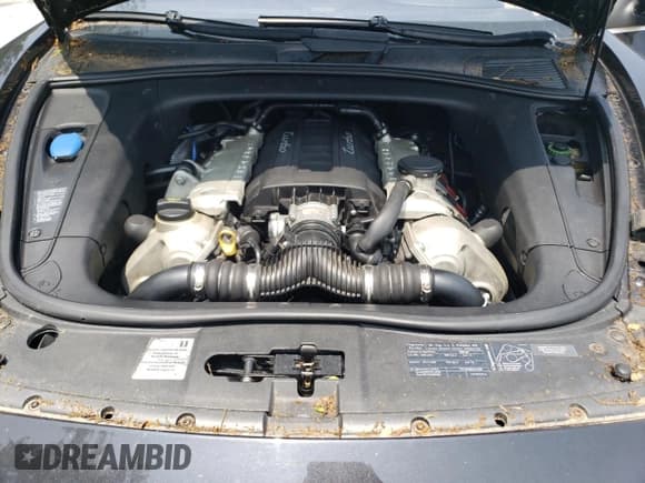 ✅ 2008 Porsche Cayenne Turbo • VIN: WP1AC29P28LA80823 • Lot: 60493965. Wystawiony na Copart z przebiegiem 102 905 mil. Bezpłatny archiwum sprzedaży aukcyjnych z USA i szczegółowy raport historii pojazdu na DreamBid. Zdjęcie 11.