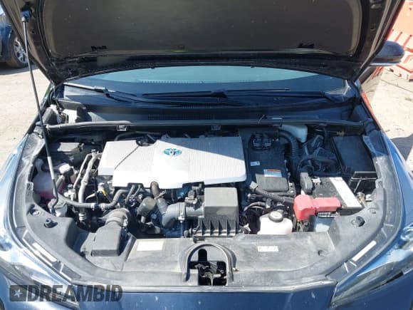 ✅ 2022 Toyota Prius L Eco • VIN: JTDKAMFU4N3184081 • Lot: 42862684. Listed on IAAI with 40,576 mi. Free auction sales archive from the USA and detailed vehicle history report at DreamBid. Image 10.