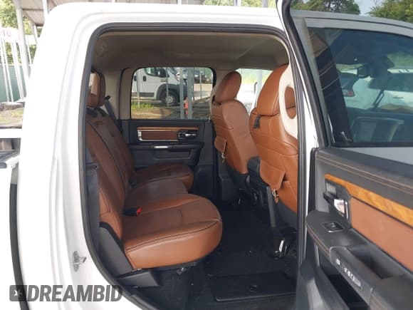 ✅ 2016 Ram 1500 Longhorn • VIN: 1C6RR7PT6GS115293 • Lot: 42937393. Listed on IAAI with 114,285 mi. Free auction sales archive from the USA and detailed vehicle history report at DreamBid. Image 8.